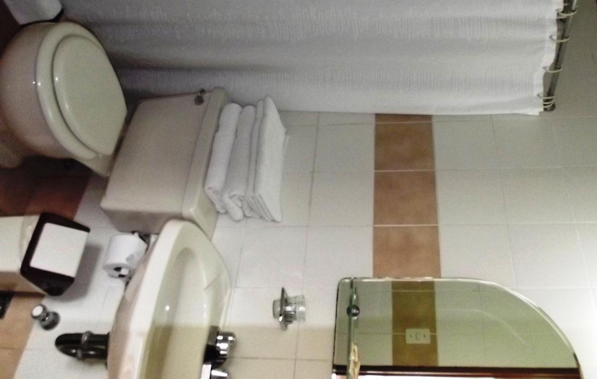 Hostal Gemina Lima Buitenkant foto
