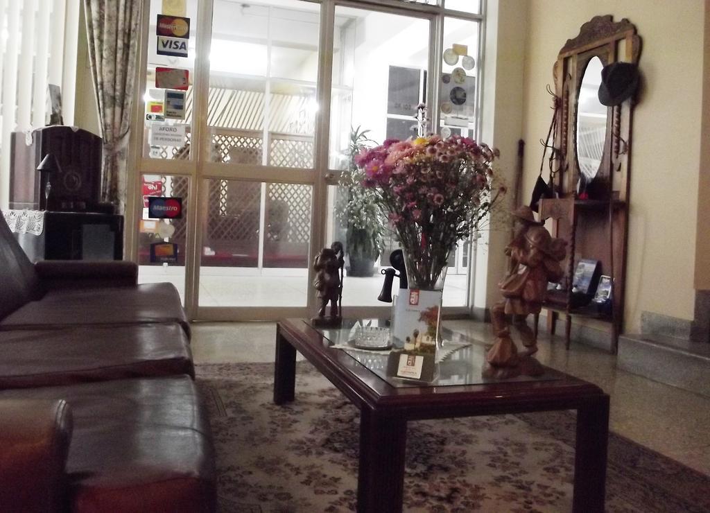 Hostal Gemina Lima Buitenkant foto
